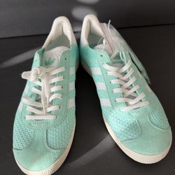 Brand New Women's Adidas Gazelle Primeknit "Easy Green" Sneakers Size 8