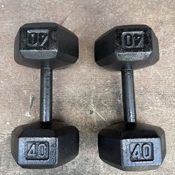 40lbs dumbbells 💪