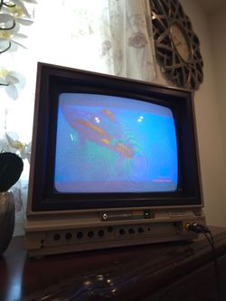 Commodore 1702 Vintage CRT Monitor - Working - Retro Gaming / C64