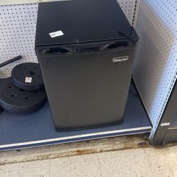 Magic Chef mini fridge