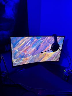 Gaming PC  With Mouse And Keyboard And Gaming Monitor 