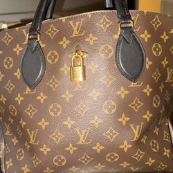 Authentic Louis Vuitton Monogram Leather Handbag – Brown & Black