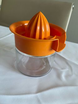 Citrus Juicer and Jar