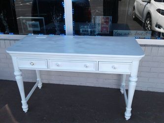 White Desk
