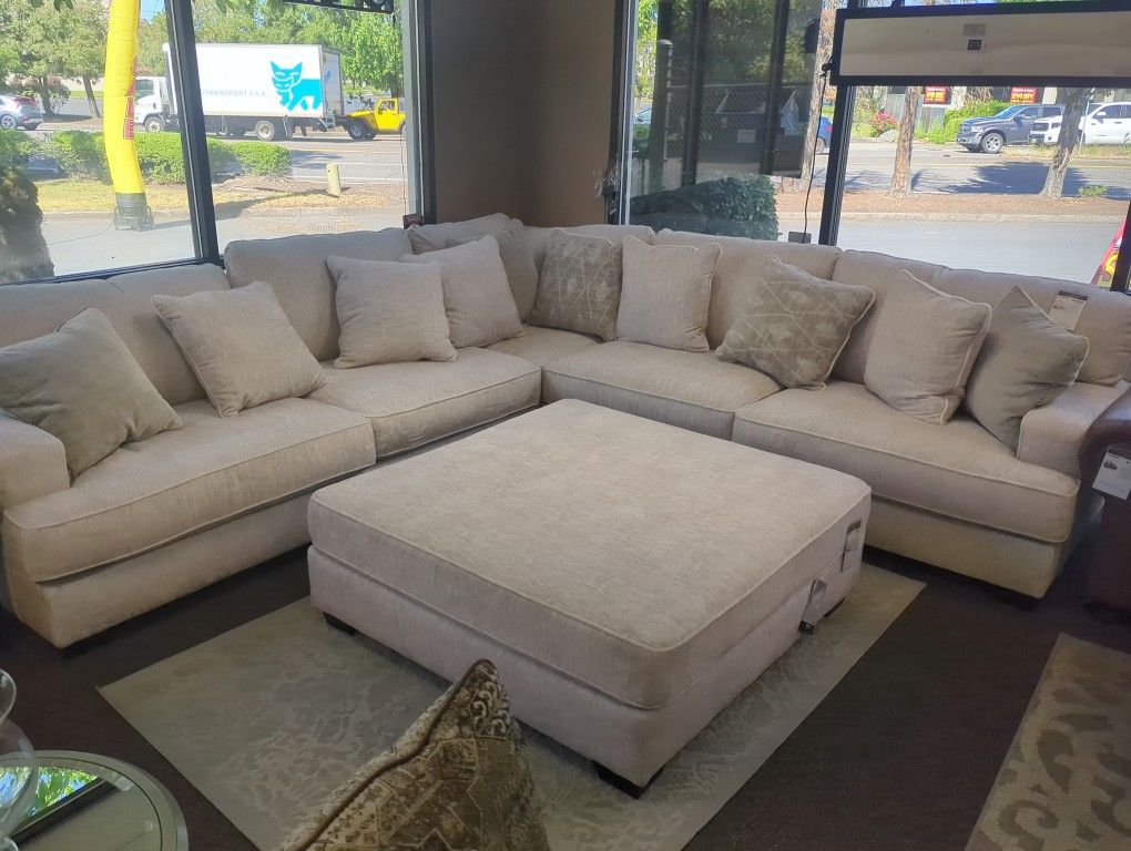 NEW Big SOFA Sectional Couch Soft White Fabric