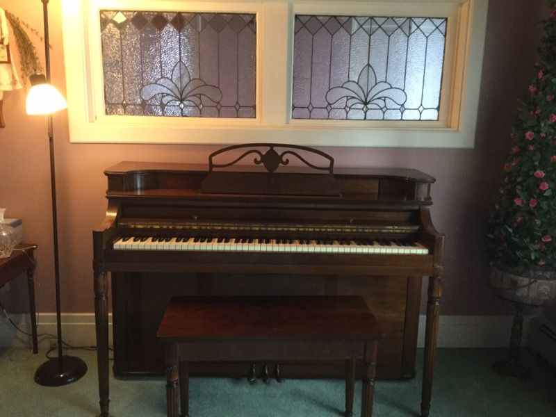 1942 winter & company musette piano for Sale in Tonawanda, NY OfferUp