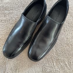 KENNETH COLE DRESS SHOES - SIZE 11 M