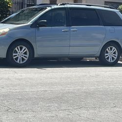 2006 Toyota Sienna