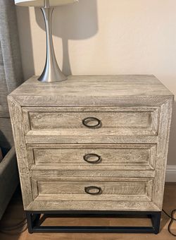 Solid Wood Nightstands/Dresser