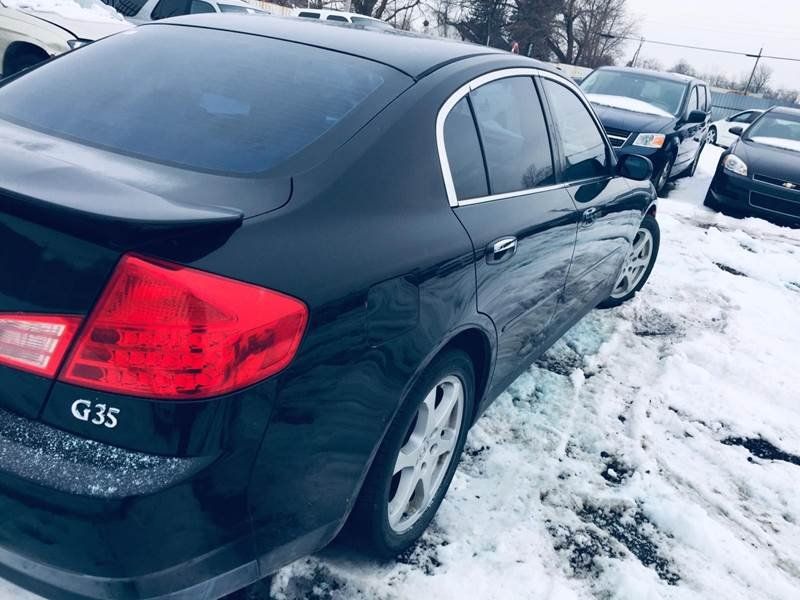 2004 INFINITI G35 Sedan