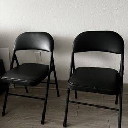 4 Chairs 