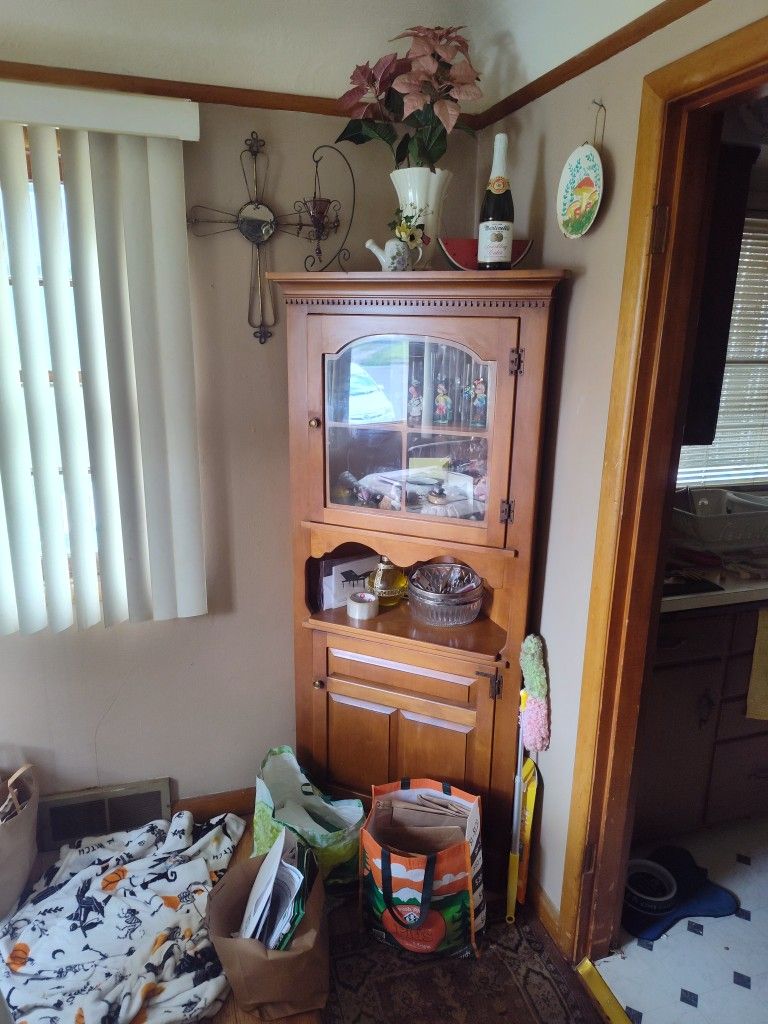 China Displays Tables Dresser
