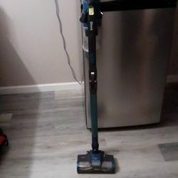 Shark Vacuum 