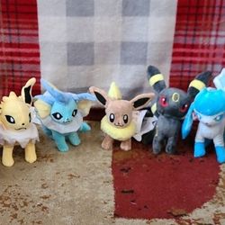 Eevee Plush  Pokemon Toys Eevee Toys