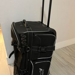 Dream Duffel Dance Bag Medium size for Sale in Laud Lakes FL