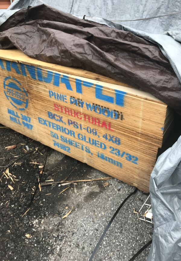 4 x 8 sheets of plywood threequarter inch sanded one side 25 a sheet firm for Sale in