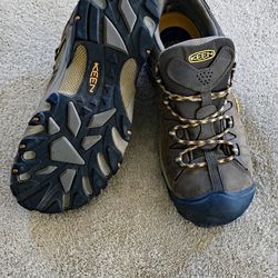 Men's Keen Waterproof Hiking Shoes