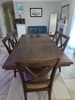 Dinning table costco Bayside