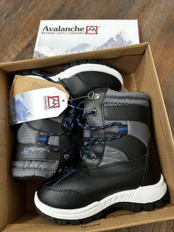 Boys Snow Boots Size|11 New Condition