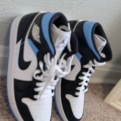 Air Jordan 1 White Black University Blue 