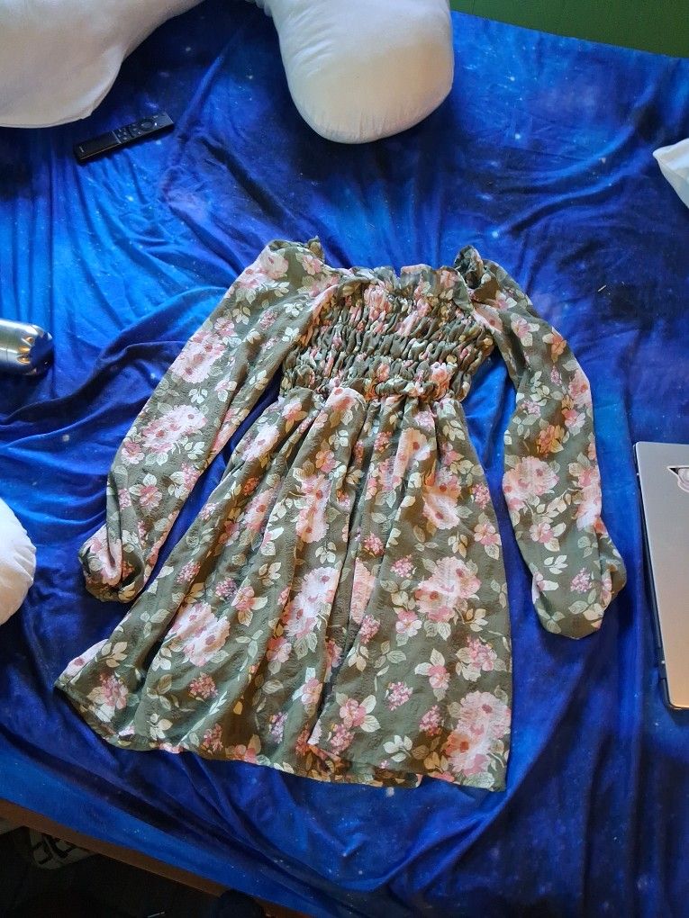 Multiple color long sleeve dress