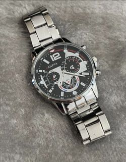 SHARP NNEW MEN'S SILVER TONE WRIST WATCH