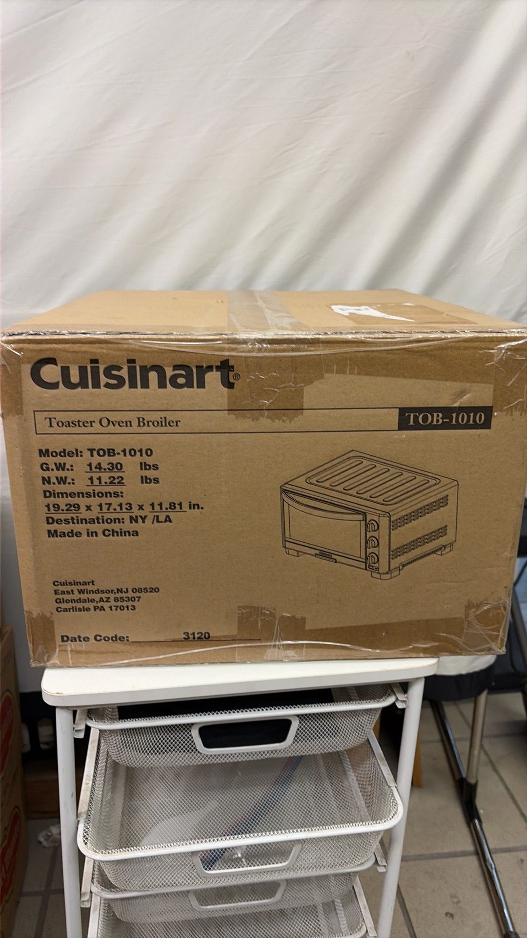 NEW! Cuisinart Toaster Oven Broiler, TOB-1010