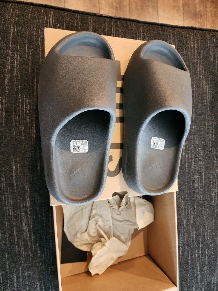 Yeezy Slides
