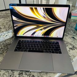 Apple MacBook Pro 15” 2019 i9 touchbar / Fully Loaded