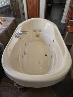 Tub, Jacuzzi-type whirlpool bathtub