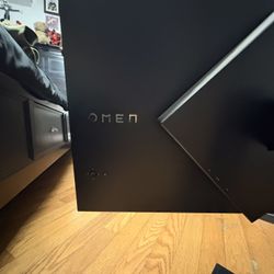 OMEN pc monitor and Bose sound system