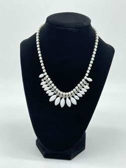 Vintage Jewelry Weiss Necklace 