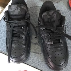 Boys Nike Air Force Tennis Shoes Size 4 1/2 Y