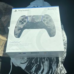 New Dualsense PS5 Controller In Box 
