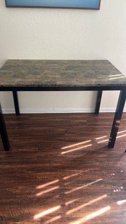 Dining Table with 4 chairs