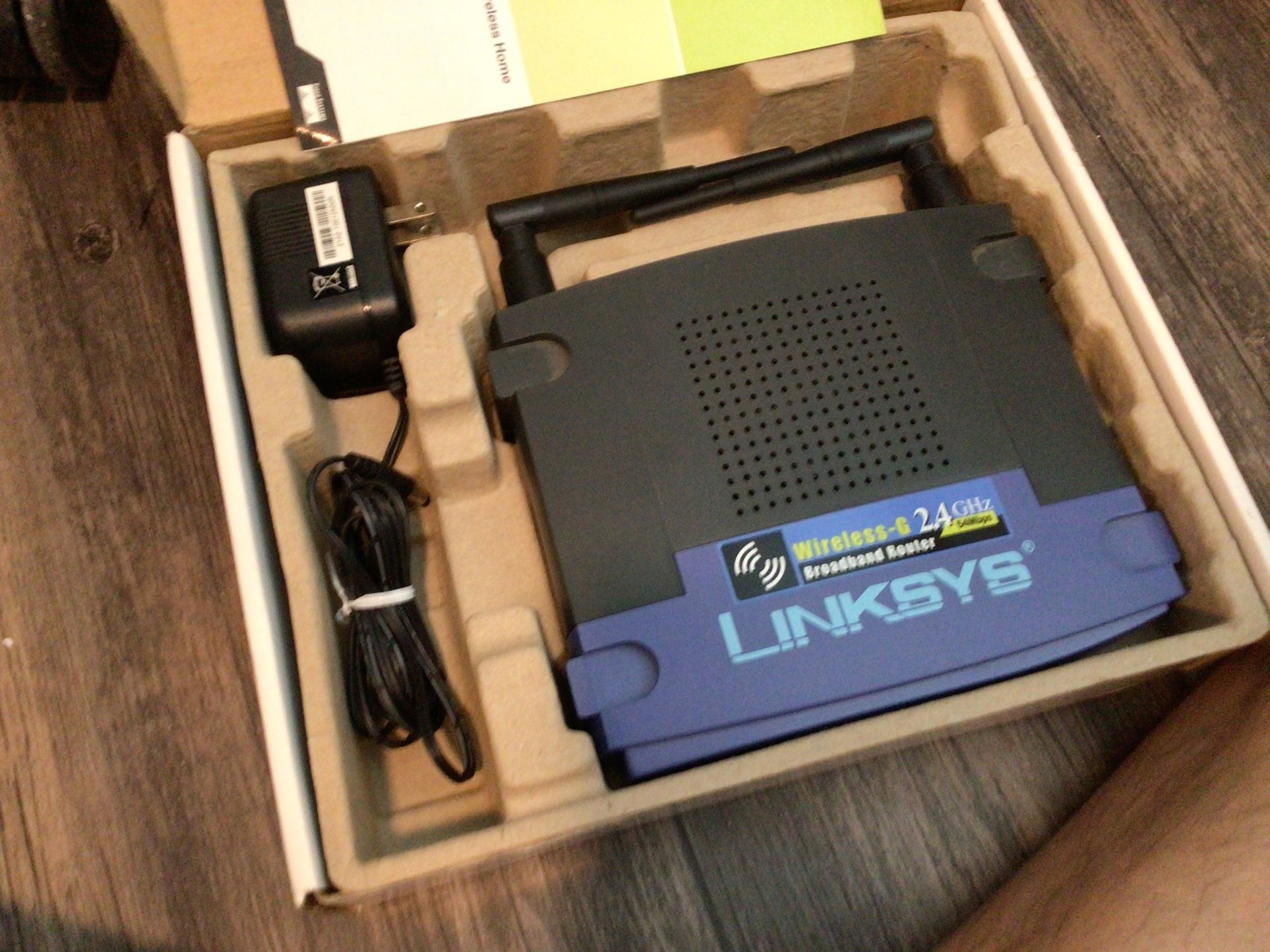 Linksys Wrt54g Wireless Router In Box