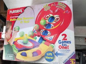 Bulls eye bounce & roll by Playskool