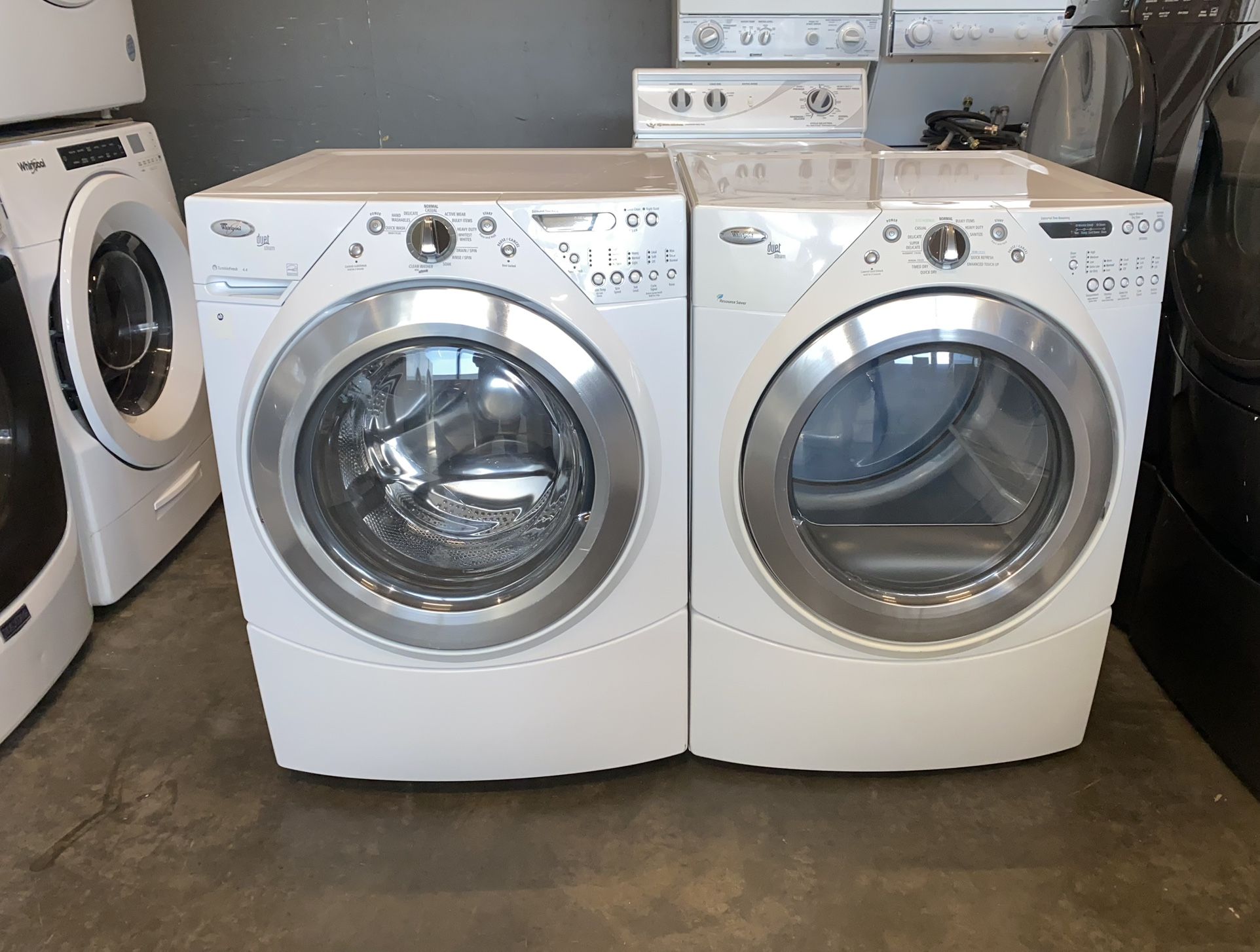 WHIRLPOOL XL CAPACITY WASHER DRYER ELECTRIC SET