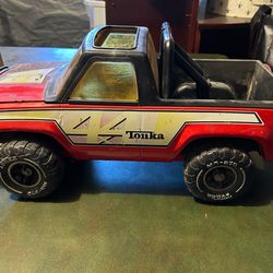 Tonka Truck. Late 70’s to early 80’s. Good  Bones!