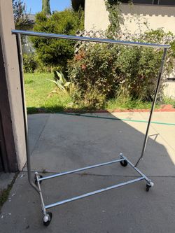 Single Rolling Clothes Rack
