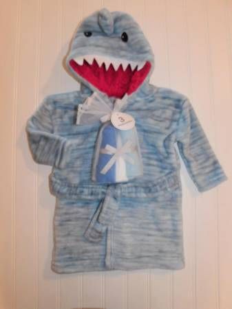 NWT Modern Baby Boy 0-9 Month PLUSH Shark Hooded Robe & Washcloth Set