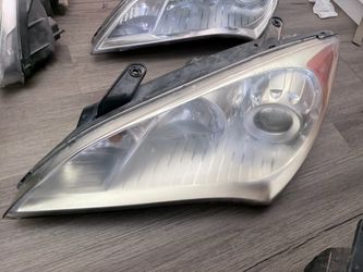 2011 Hyundai Genesis coupe BK1 head lights OEM