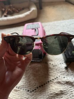 Perfect Condition Real Ray bans With Gold Tint