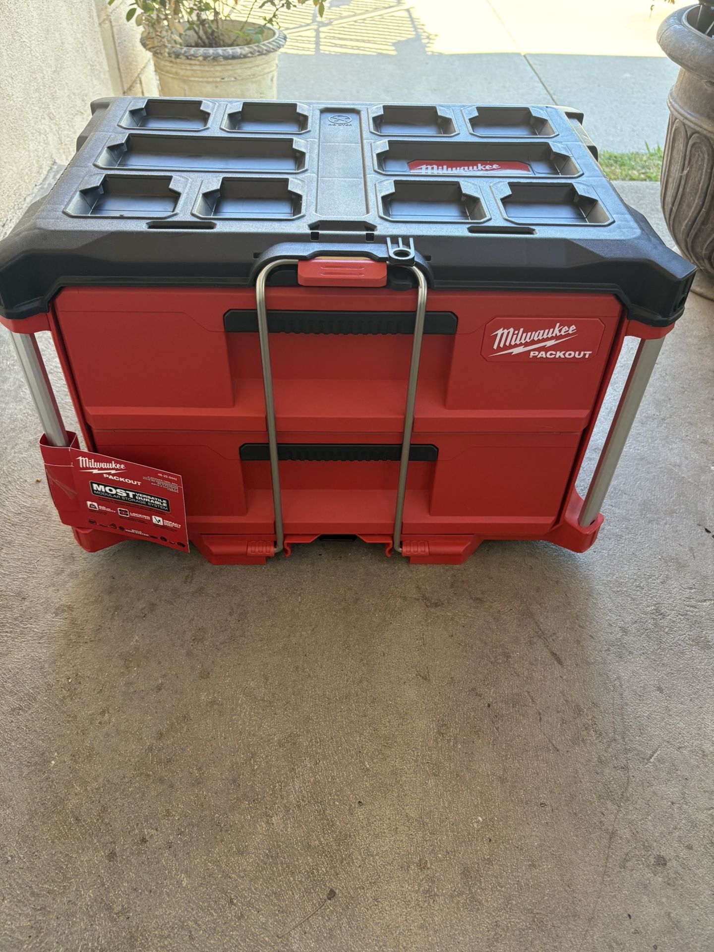 Milwaukee Packout 2- Drawer Tool Box. 48-22-8442