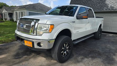 2012 FORD F-150 LARIAT