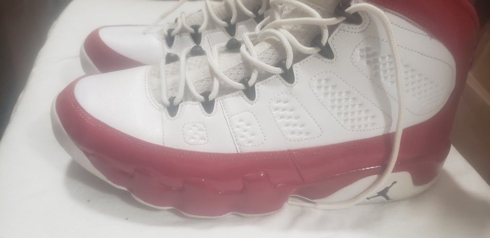 JORDAN 9