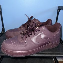 Nike Air Force 1 Lows burgundy size 11