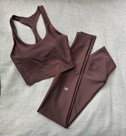 Alo Yoga Brown Set