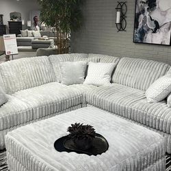 🎀
Stupendous Alloy 3-Piece Sectional
Ashley
🎀NEXT DAY DELIVERY 