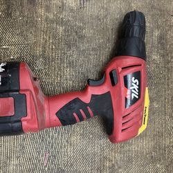 Skil Power Drill With Built In Stud Finder 14.4v